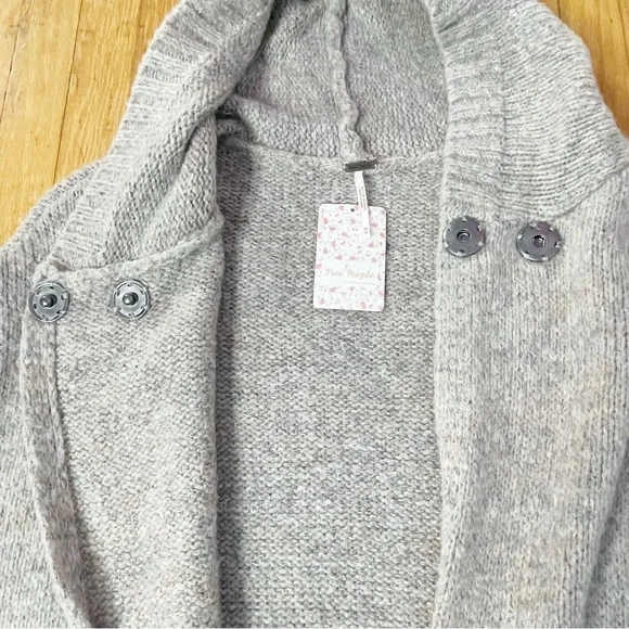 Free People Eyes on You Cardigan in Light Multi Melange XS - Picture 6 of 10